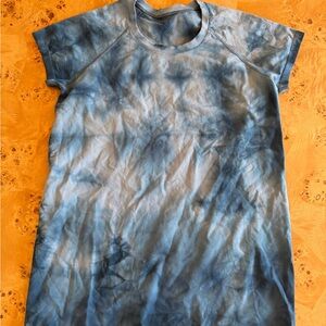 lululemon athletica Blue Tie-Dye Swiftly Tech Short Sleeve